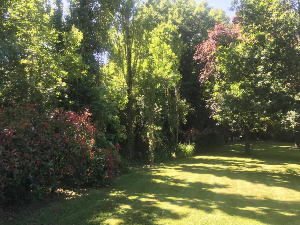 Chez Mima Samadet